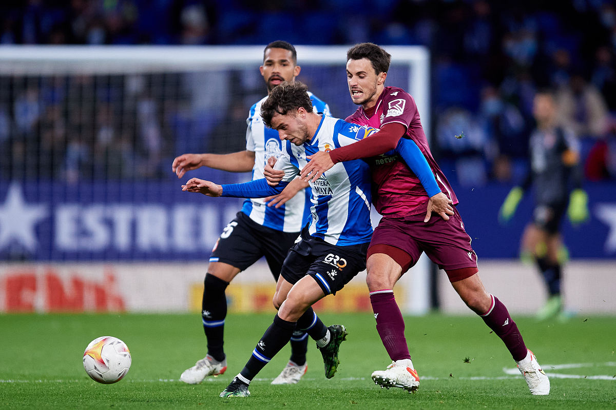 平博登录-欧文砍下46分惜败开拓者队